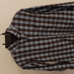 Tommy Bahama men's button down shirt